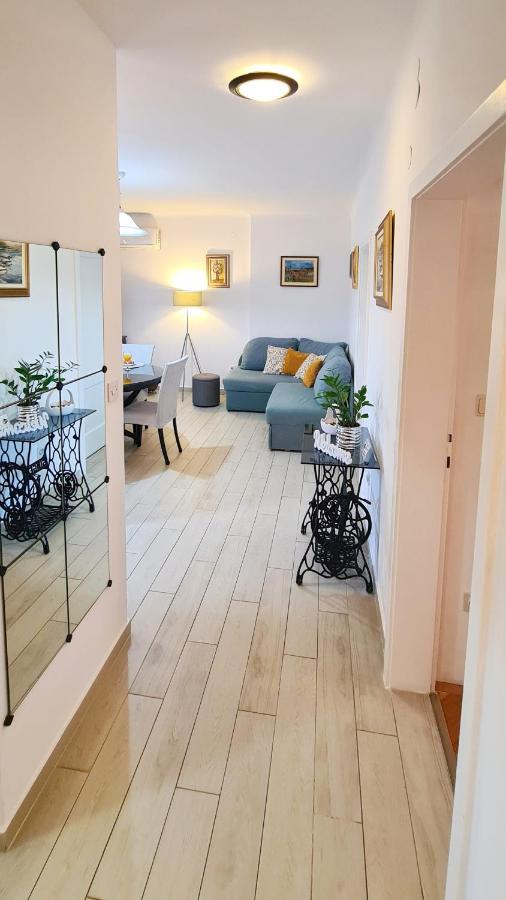 NEW!!! Apartment Sara Poljud Split Exterior foto