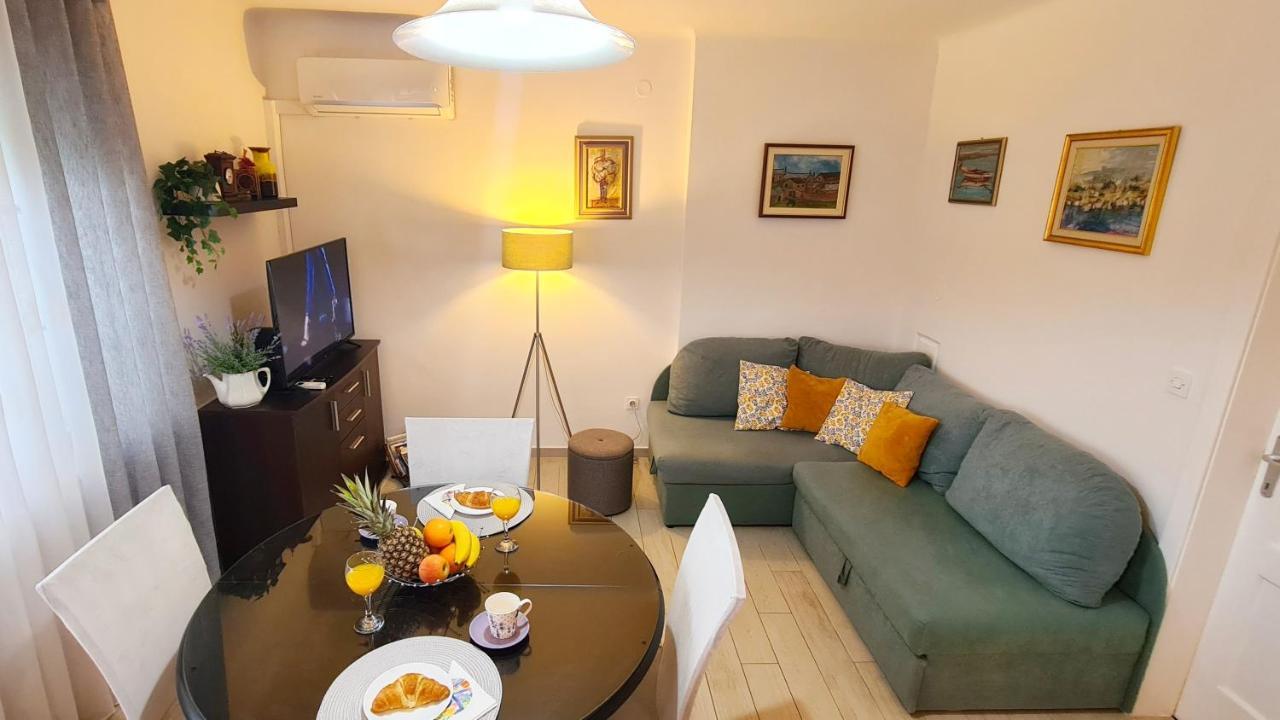 NEW!!! Apartment Sara Poljud Split Exterior foto