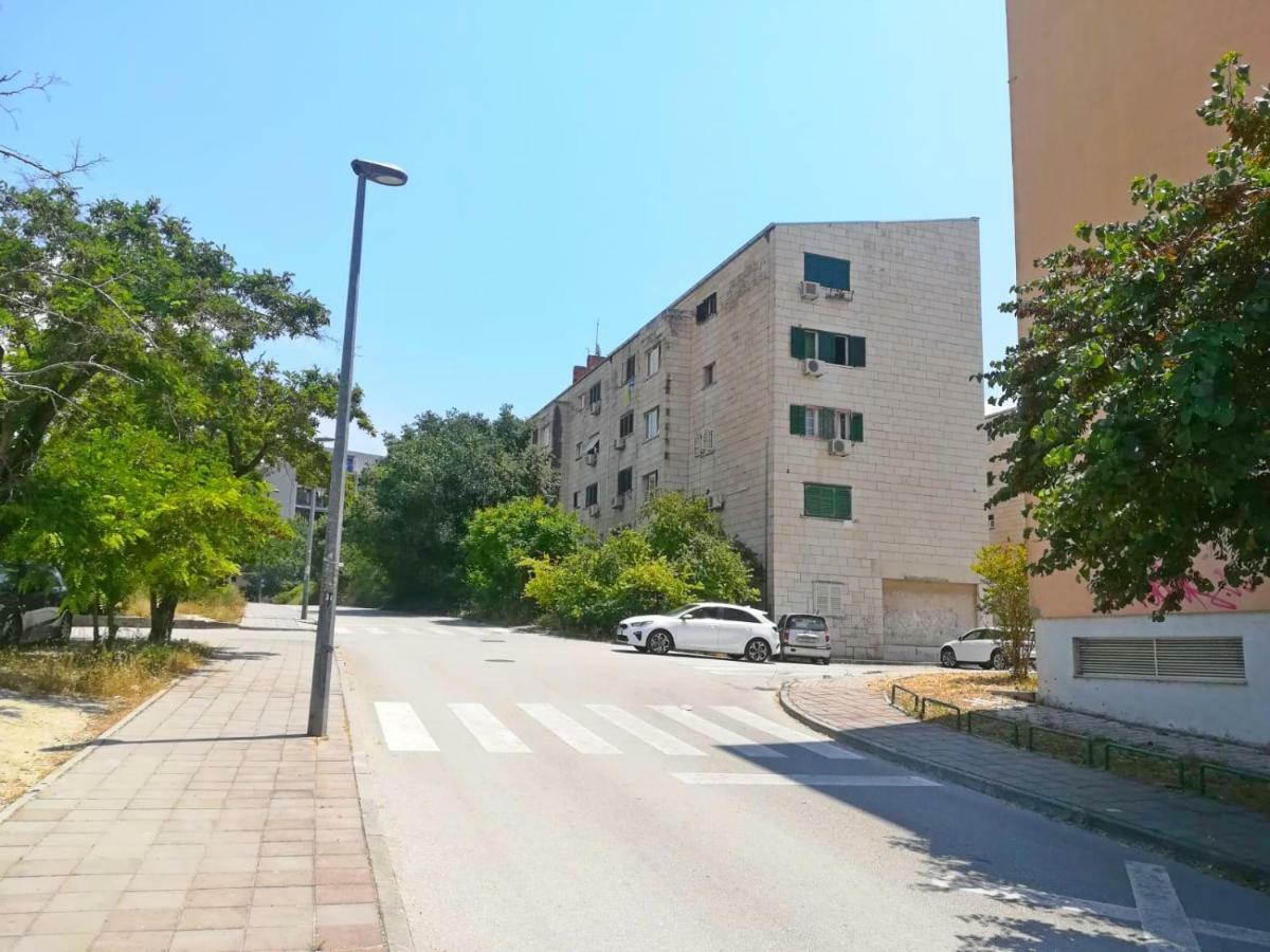 NEW!!! Apartment Sara Poljud Split Exterior foto