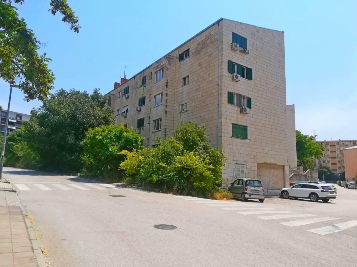 NEW!!! Apartment Sara Poljud Split Exterior foto